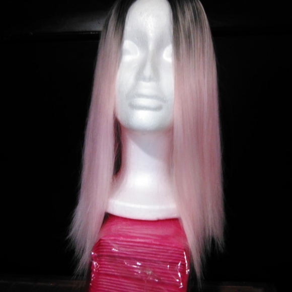 Light pink synthetic biased cut wig with black roots - Picture 2 of 3